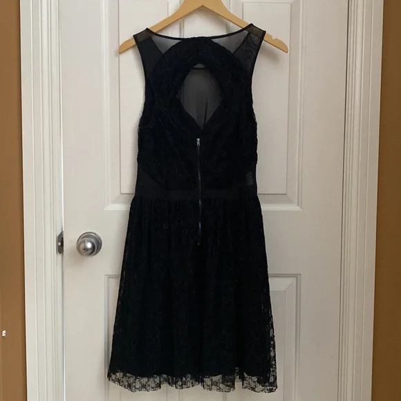 GUESS BLACK DRESS - Picture 4 of 4